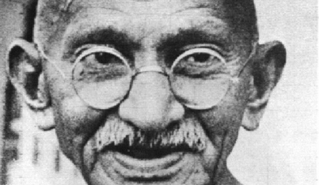 IL PODCAST DI OGGI: l’India di oggi sempre più lontana da quella di Gandhi.