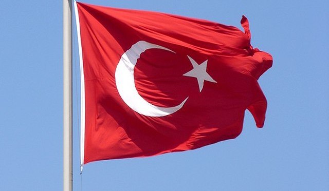 La Turchia di fronte al cambiamento o alla continuità ma con tutti i rischi associati.