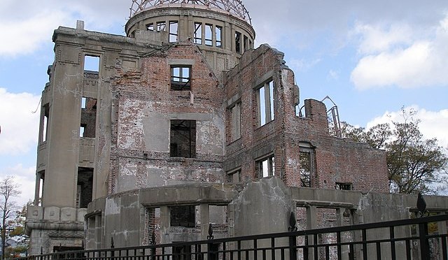 Hiroshima: 80 anni fa la bomba atomica. Ma gli USA non hanno ancora ammesso le loro gravi responsabilità.