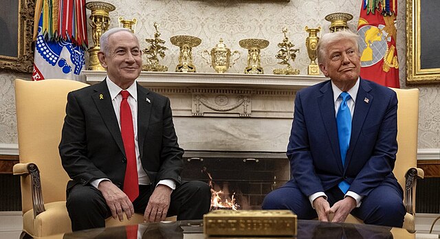 Netanyahu accetta il piano di Trump. Il groviglio politico si intreccia con  quello della comunicazione.