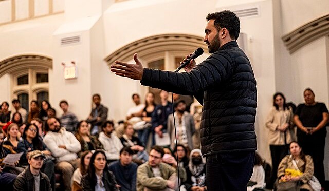 Zohran Mamdani sindaco di New York. Un segnale di cambiamento per tutta la politica decadente USA.